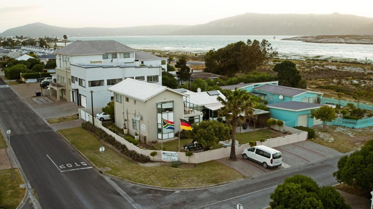 Sandra's Guest House Langebaan Extérieur photo