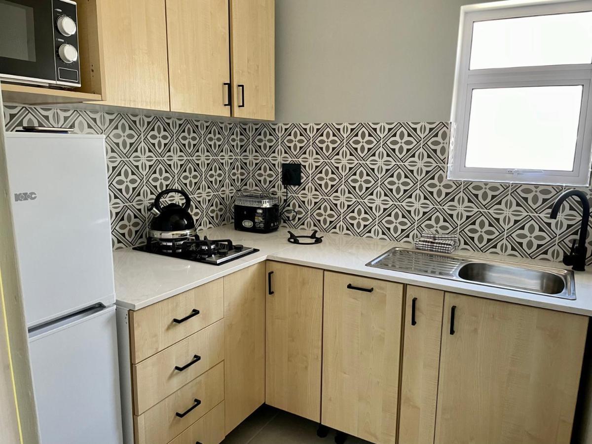 Sandra's Guest House Langebaan Extérieur photo