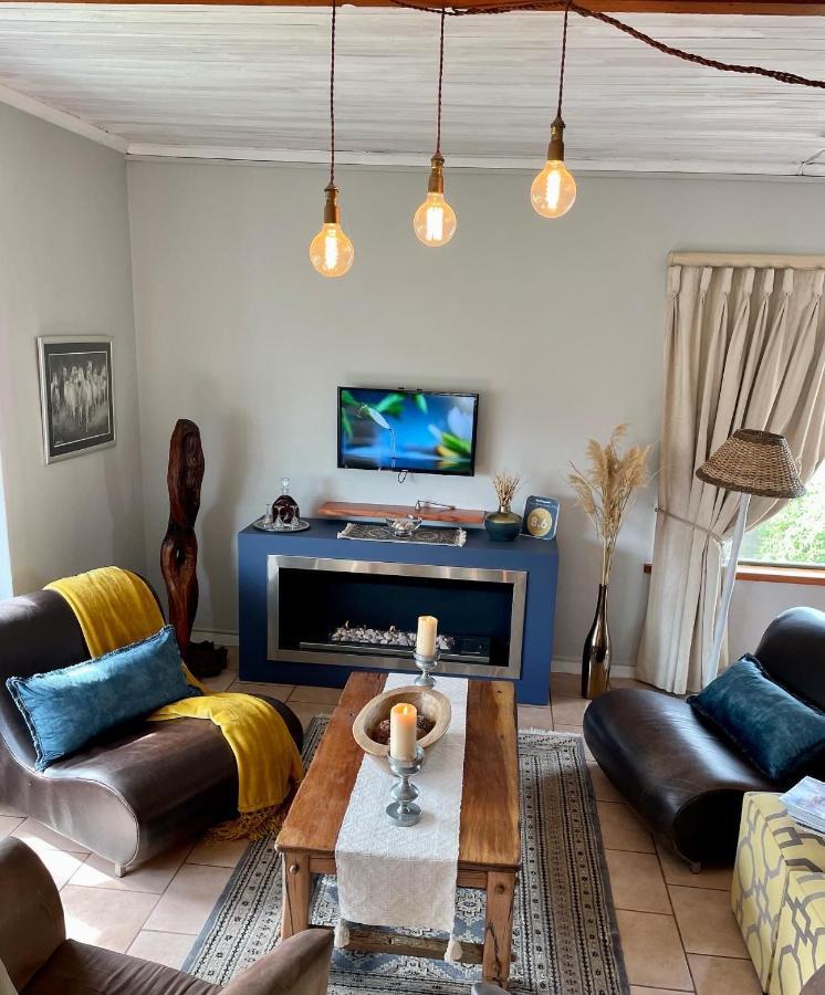 Sandra's Guest House Langebaan Extérieur photo