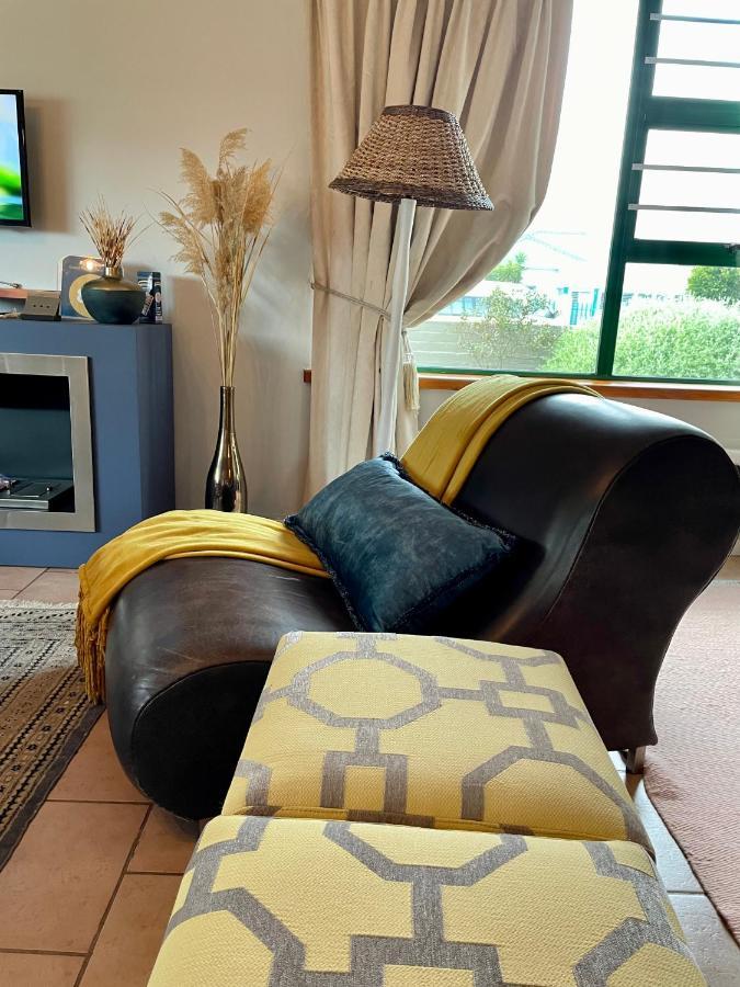 Sandra's Guest House Langebaan Extérieur photo